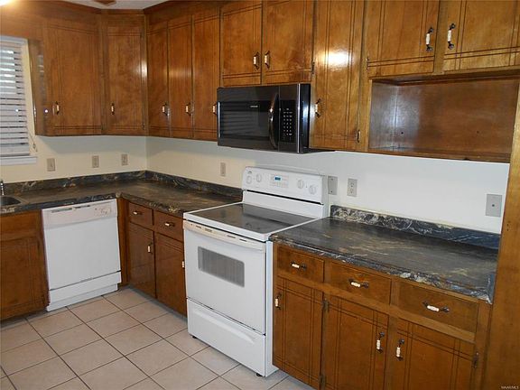 5th image of 162 Graceland Cir