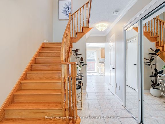 4th image of 5453 Middleport Cres