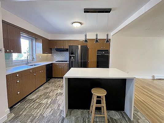 2nd image of 69-40 Eliot Ave #1