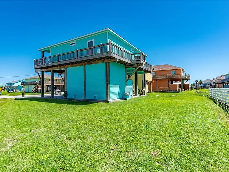 987 Surf Rd — Photo 38
