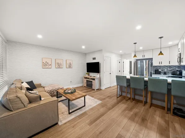 1124 Eureka St APT 18, San Diego, CA 92110