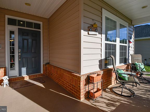 4th image of 9905 Copper Beech Cir