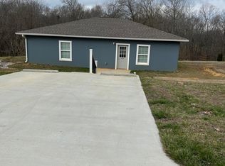 817 Dunk Blanton Rd, Tullahoma, TN 37388