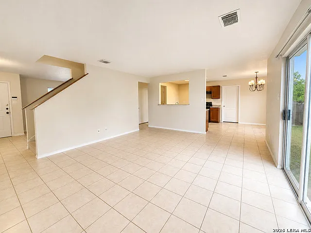 3 bed, 2.5 bath, 2144 sqft, $1,695 — Photo 4