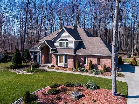 2nd image of 8453 Hilltop Dr