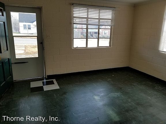 3rd image of 722 Peachtree St