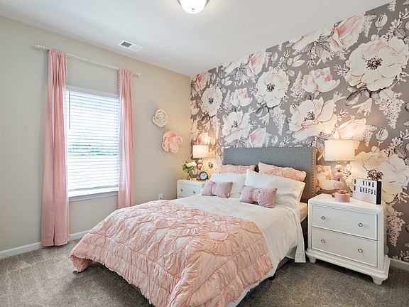 5th image of 255 Ambassador Dr