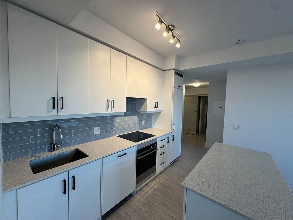 1st image of 30 Elm Dr W #1204