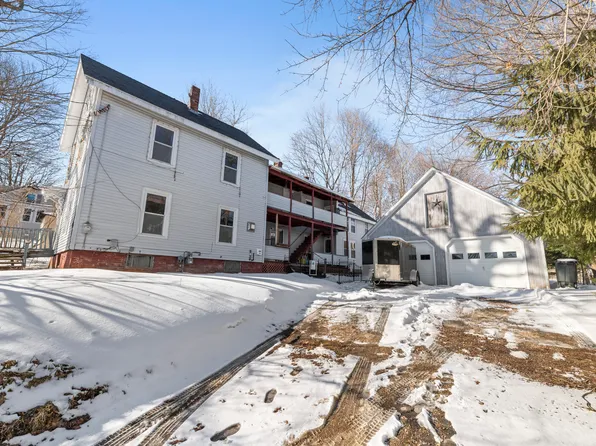 145 Highland Avenue, Gardiner, ME 04345