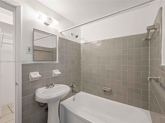 5th image of 1850 Meridian Ave APT 8