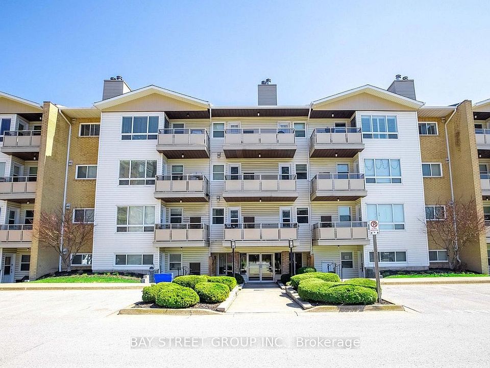 1st image of 78 Roehampton Ave #213
