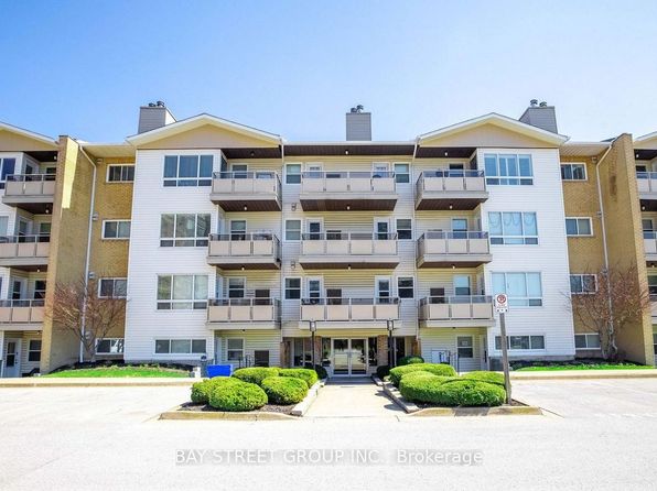 78 Roehampton Ave #213, Saint Catharines, ON L2M 7W9