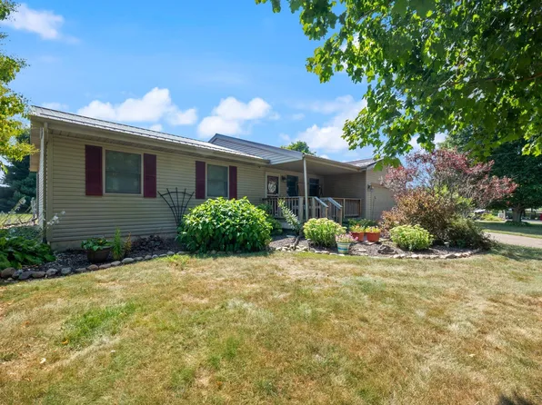 11673 9th Rd, Plymouth, IN 46563