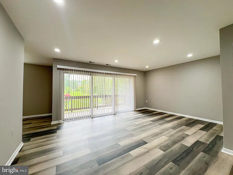 5537 Green Mountain Cir #4 — Photo 9