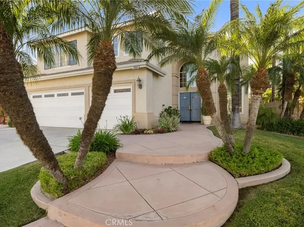 2940 Bavaria Dr, Corona, CA 92881