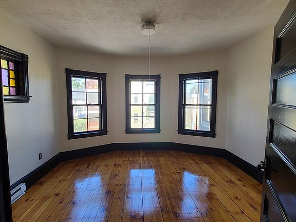4th Bedroom/Living Room