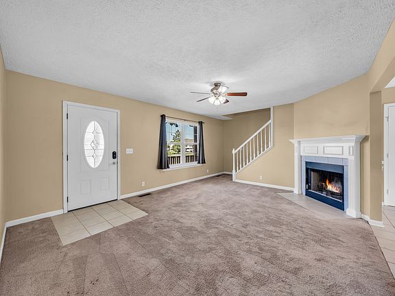 4th image of 211 Fall Creek Dr