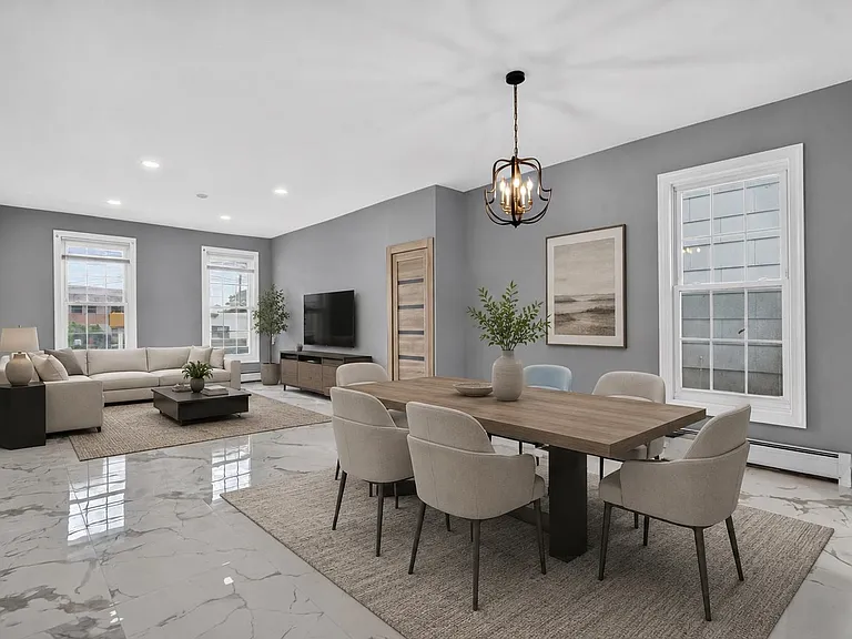 255 Kennedy Blvd — Photo 1