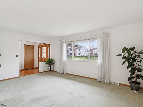 3rd image of 1608 Jacqueline Dr