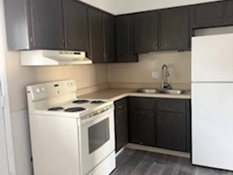 TOWNHOMES AT BLENDON — Photo 44