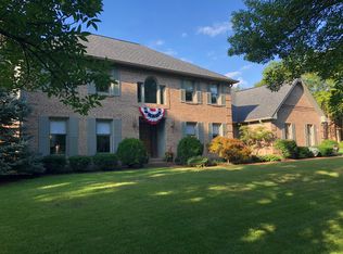 1420 Eagle Trace Dr, Greenwood, IN