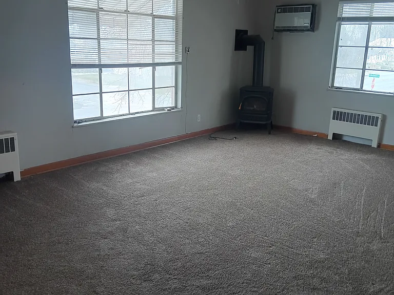 460 N Broadway St #4 — Photo 6