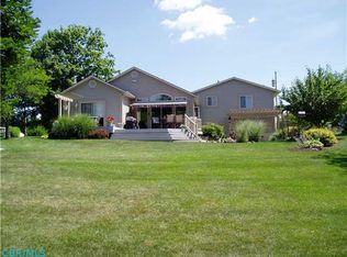 2287 Pawnee Dr, London, OH 43140