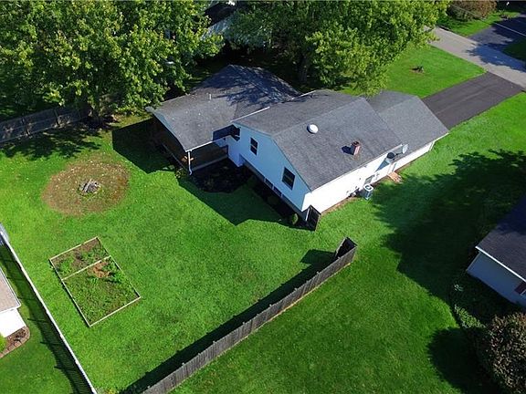 5th image of 4180 Claridge Dr