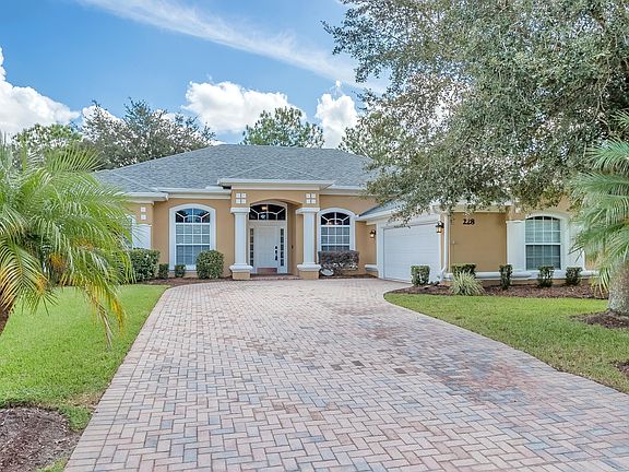 2nd image of 228 Zaharias Cir