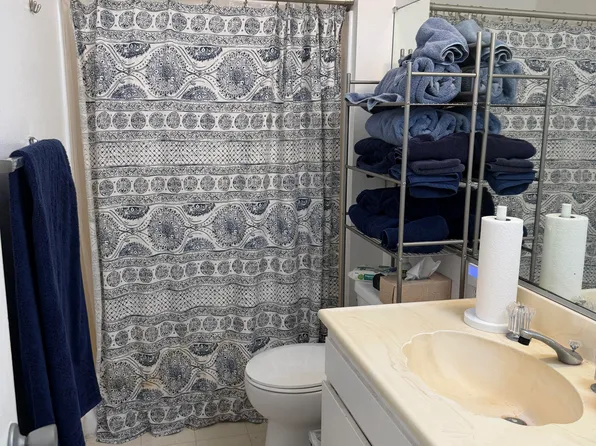 7740 Redlands St, Playa Del Rey, CA 90293