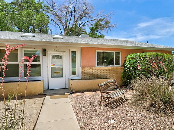 3rd image of 421 La Veta Dr NE