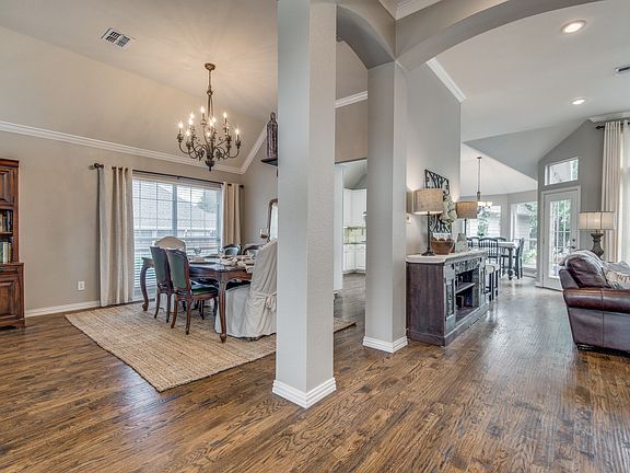 3_6004-pin-oak-dr-mckinney-tx-High-Res-4.jpg