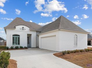 563 Heron Point Dr, Baton Rouge, LA 70810