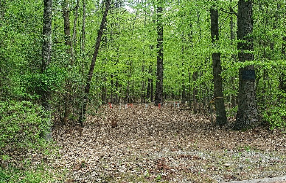 2nd image of Crumps Mill Rd