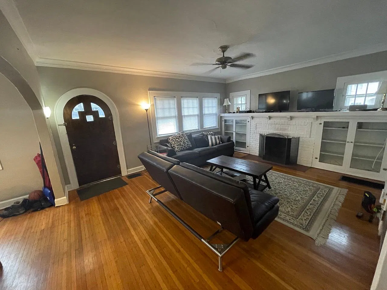 5102 Broadway St — Photo 2