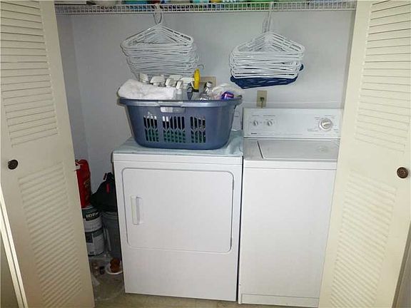 4th image of 13090 Vista Isles Dr APT 121