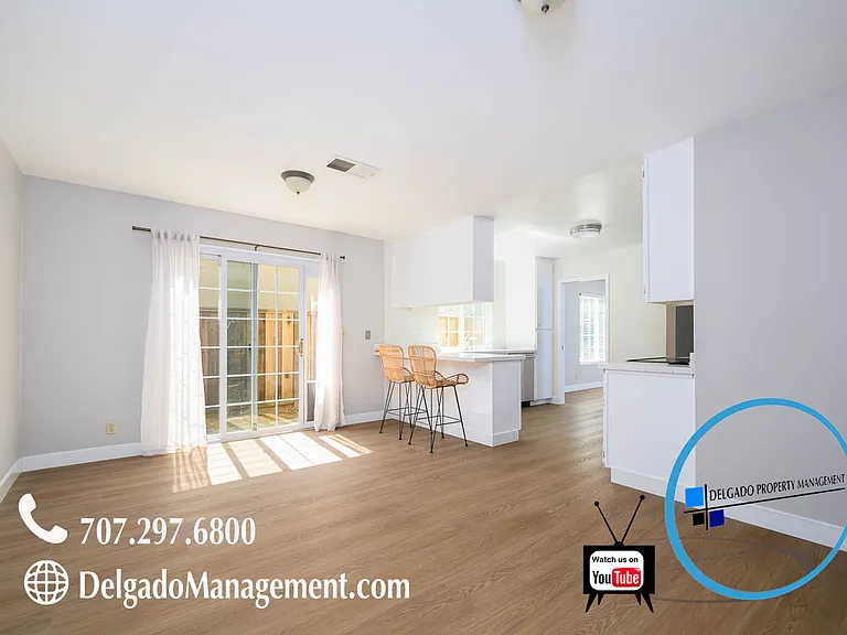 312 Durham Ct — Photo 17