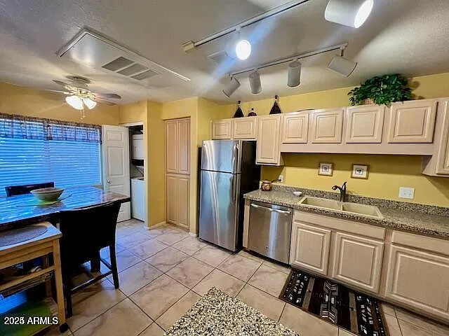15151 N Frank Lloyd Wright Blvd #1085 — Photo 13