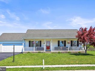 1455 Wanda Dr, Hanover, PA 17331