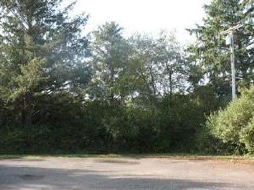 1st image of 597 Cedar Ct NE