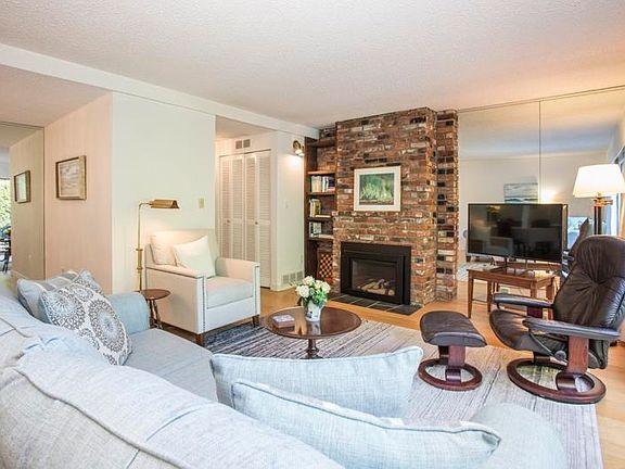 5th image of 10771 Mortfield Rd #1