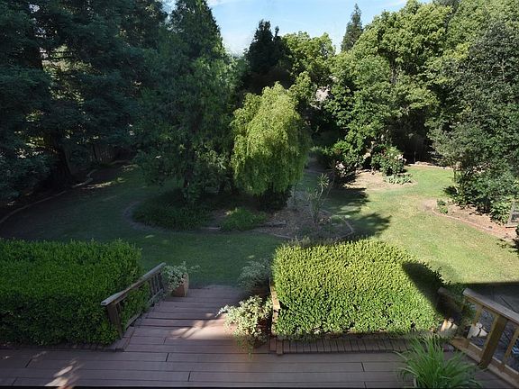 4th image of 9943 Poppy Hills Dr