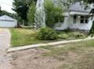 2443 N Genesee Rd, Burton, MI 48509