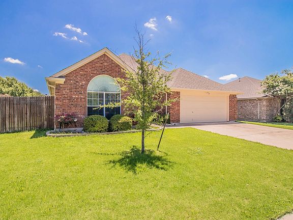 2nd image of 316 Willow Vista Dr