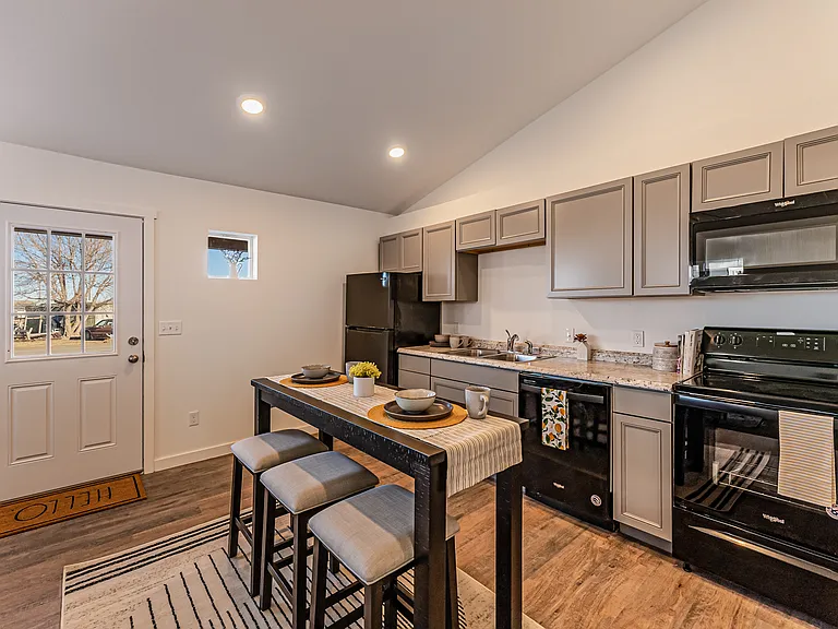411 Brookline St #C — Photo 2