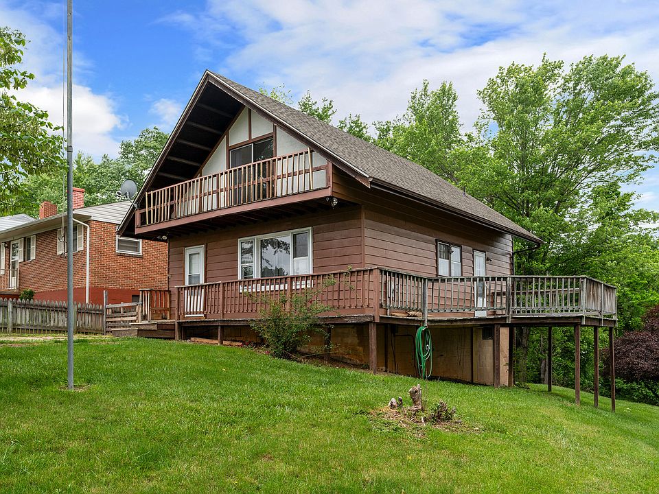 1st image of 5 Mountain View Dr