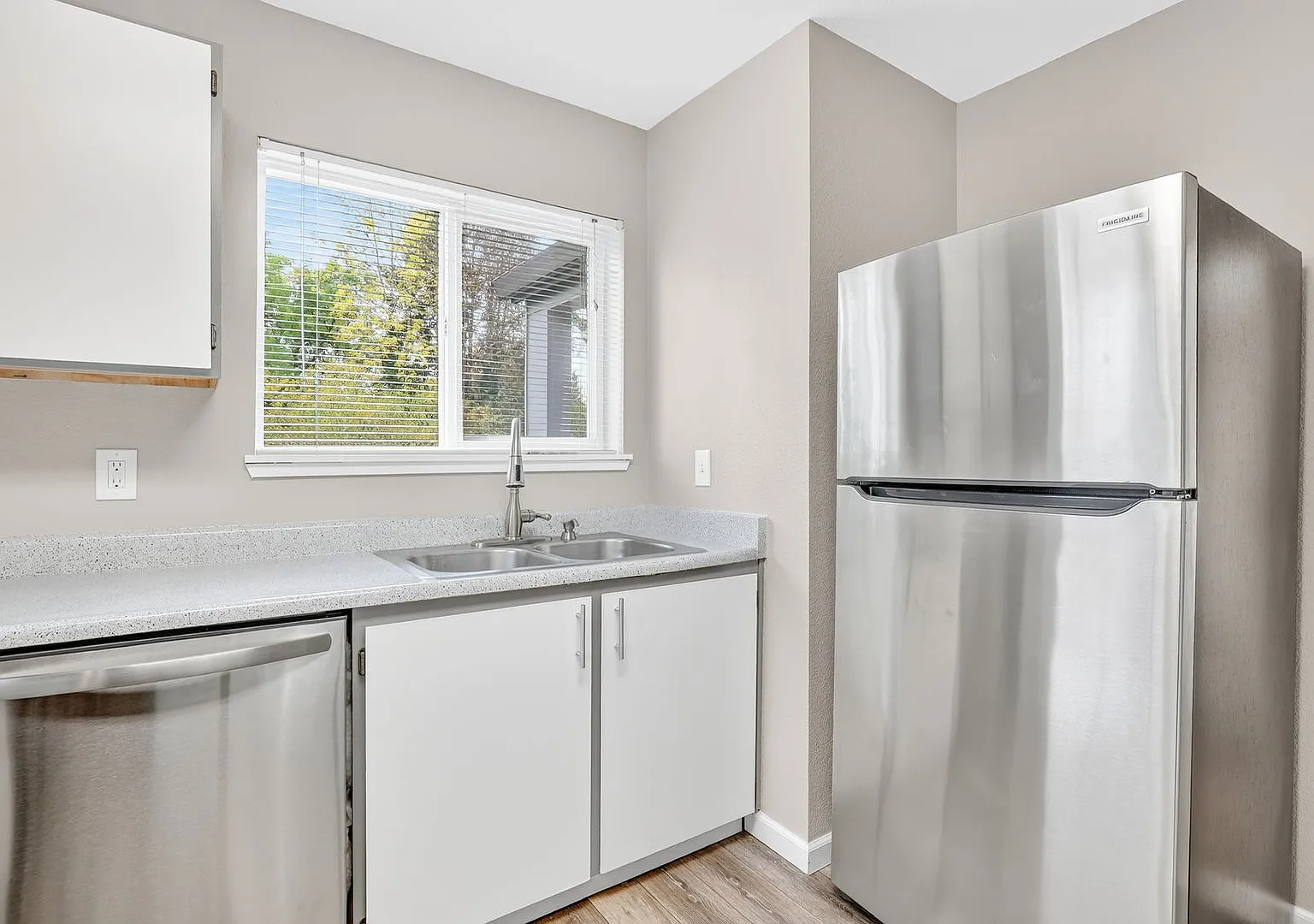 Lexington Apartments — Photo 4