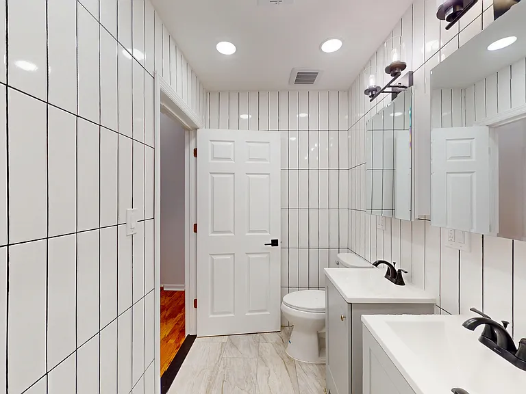 436 Graham Ave #1 — Photo 17