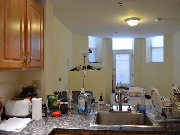 3rd image of 111 Park Dr #1D