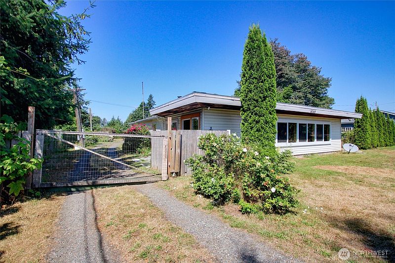 3rd image of 6749 Guide Meridian Road